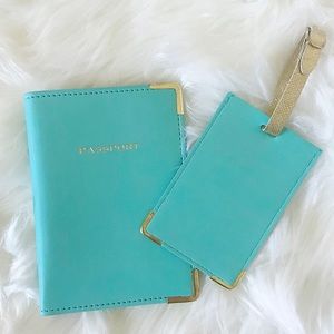 Passport Holder and Luggage Tag set 💜